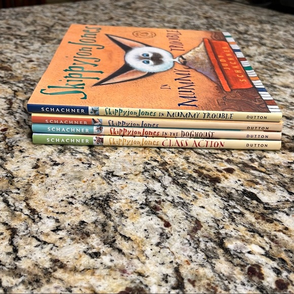 Skippyjon Jones Lot of 4 Hardcover Children’s Books, One with Bonus CD EUC - Picture 7 of 8